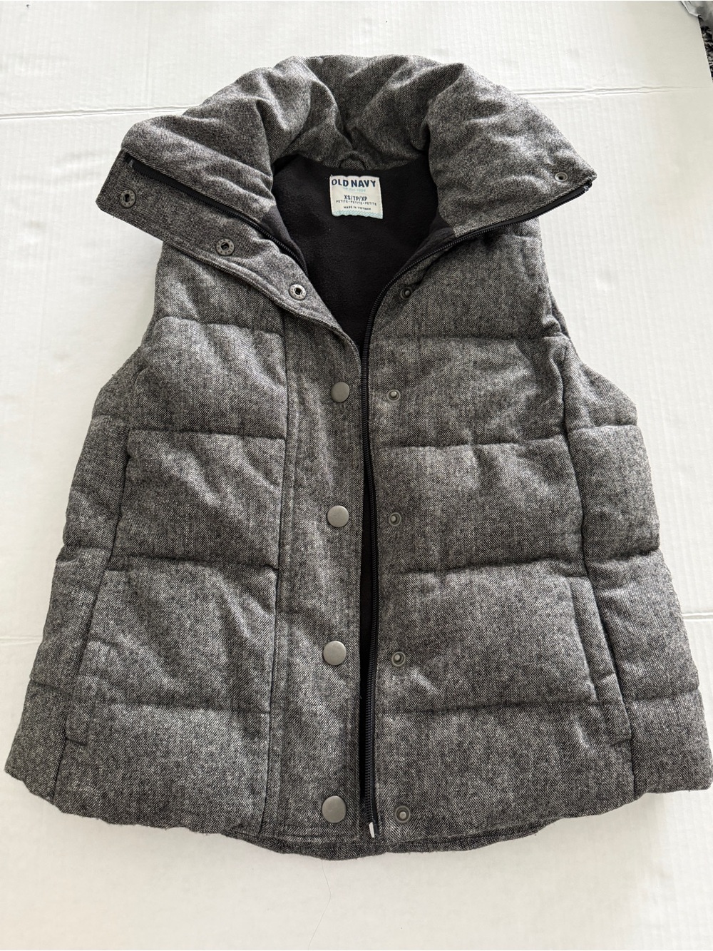 Old Navy Gray Tweed Look Puffer Vest Women’s XS Petite Fleece Lined